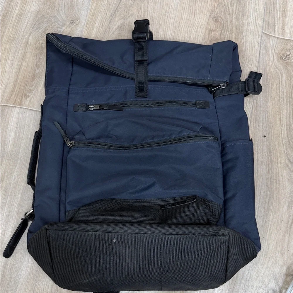 Tumi Navy and Black Men's Backpack - Picture 1 of 8